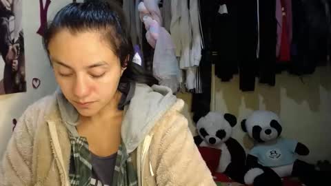 1kandylove online show from November 24, 7:21 am