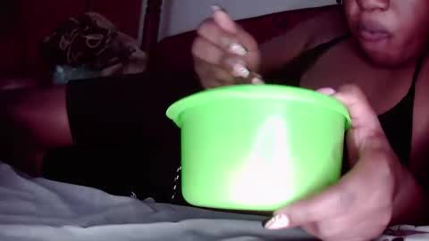 2sexytea online show from February 24, 6:01 am