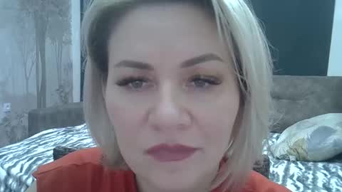 3susie online show from February 6, 1:14 pm