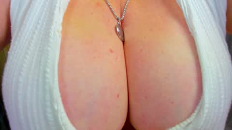 Snapshot of 777_brendi_777 chatting on October 29, 2:31 pm Brendi online show from October 29, 2:31 pm