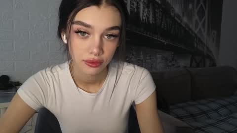 KARINA online show from December 14, 10:10 am