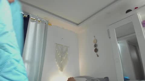 Alice online show from November 4, 5:51 pm