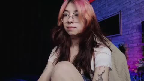 Alice online show from June 21, 8:57 pm