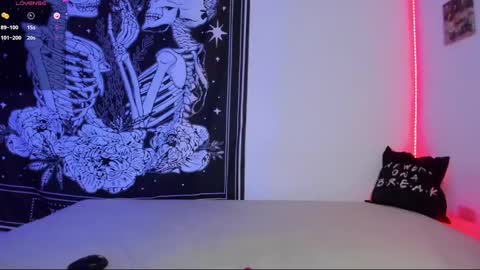 _alicesasha_ online show from February 26, 3:35 am