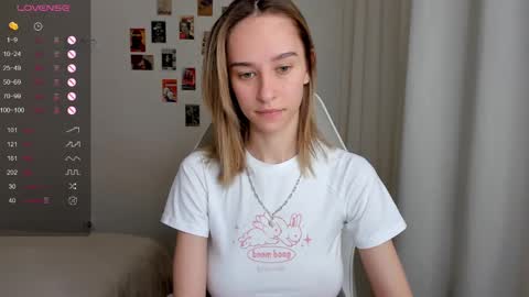 Snapshot of _alissaa_ chatting on February 11, 5:40 pm Alice online show from February 11, 5:40 pm