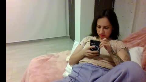 _alyson online show from September 15, 5:49 am