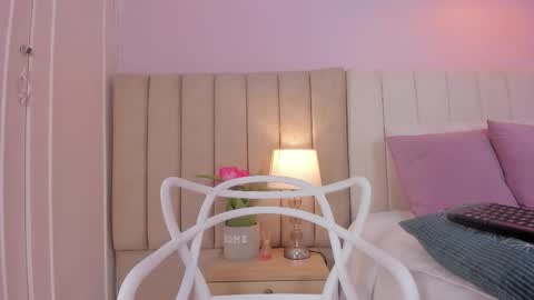 Snapshot of _andrea_x chatting on October 16, 11:57 am _andrea_x online show from October 16, 11:57 am