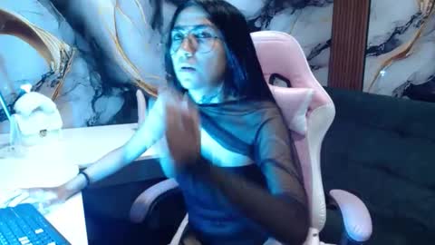 Aranza.  online show from June 6, 11:49 am