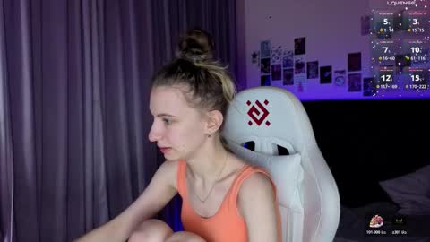 _ash_leyy_ online show from March 13, 1:29 am