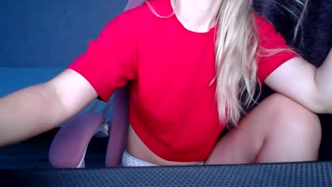 Ashlee Bond online show from September 24, 10:53 pm