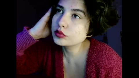 atenea online show from December 3, 8:06 am