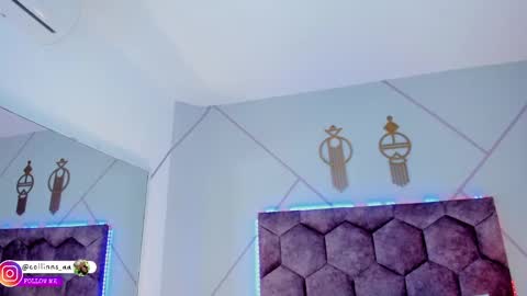 _aurora_collins_ online show from October 4, 12:33 pm