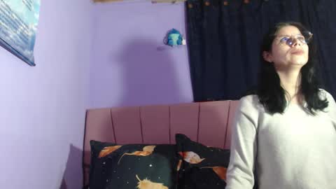 _boombom__ online show from February 22, 11:38 pm