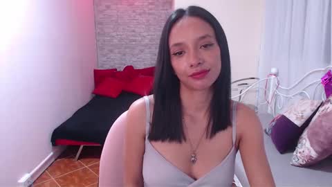 _camila_evans_ online show from March 6, 1:14 pm