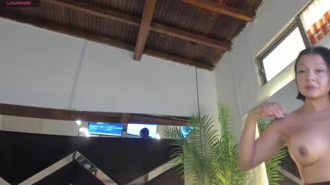 Snapshot of _candy_sweet chatting on February 14, 6:19 pm Candy online show from February 14, 6:19 pm