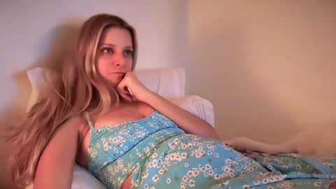 Chelsea xo online show from November 9, 6:09 am