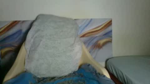 clara online show from December 19, 7:11 am