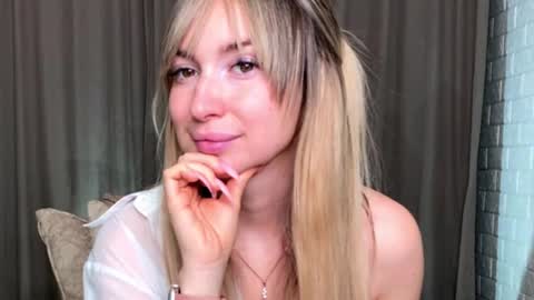 _crystal_moon_1 online show from November 6, 11:32 pm