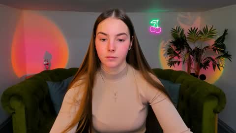 Erika online show from October 25, 9:06 am