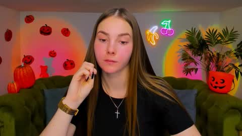 Erika online show from November 11, 1:30 pm