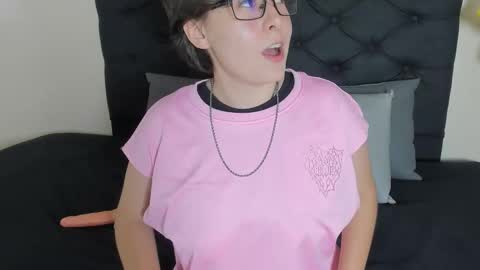 Darcy online show from March 18, 3:33 am