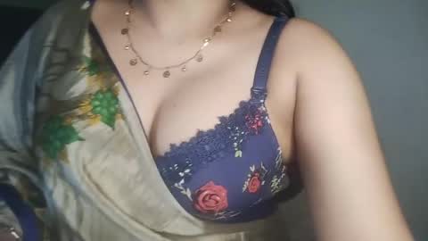 _dreamgirl_0 online show from April 29, 10:07 am