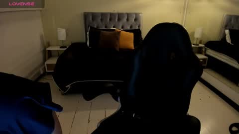 Snapshot of _dulcinea_1 chatting on September 12, 10:45 am Dulcinea online show from September 12, 10:45 am