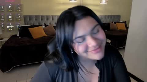 Snapshot of _dulcinea_1 chatting on October 3, 11:26 am Dulcinea online show from October 3, 11:26 am