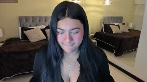 Snapshot of _dulcinea_1 chatting on October 13, 10:40 am Dulcinea online show from October 13, 10:40 am