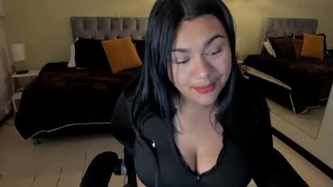 Snapshot of _dulcinea_1 chatting on September 18, 10:36 am Dulcinea online show from September 18, 10:36 am