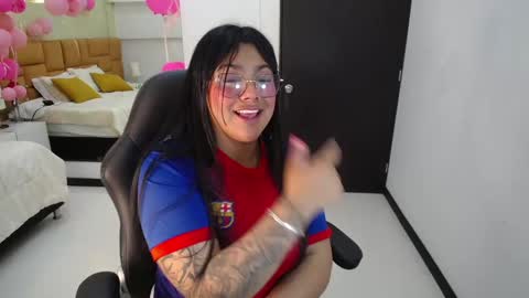 Snapshot of _dulcinea_1 chatting on February 7, 3:02 am Dulcinea online show from February 7, 3:02 am