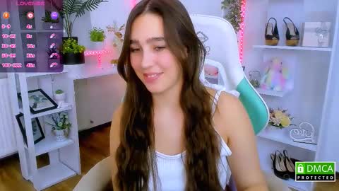 Lizzy  online show from December 13, 9:43 pm