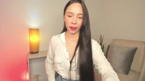 Snapshot of _emma_m chatting on February 8, 12:38 am emma morryson online show from February 8, 12:38 am