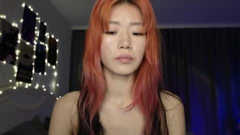 EveEva online show from January 30, 5:52 am