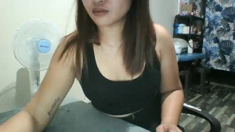 genny online show from June 28, 1:28 pm