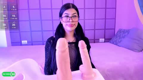 Gia online show from November 8, 4:45 pm