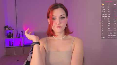 Snapshot of _holy_holes_ chatting on October 9, 5:39 pm Anastasia online show from October 9, 5:39 pm