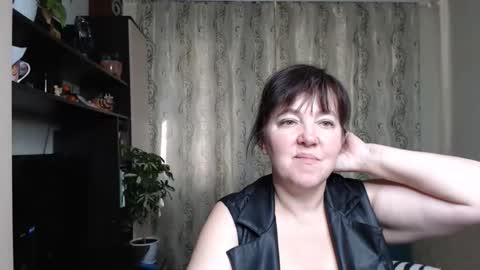 Snapshot of _illusion_ chatting on October 7, 9:36 am Illusion online show from October 7, 9:36 am