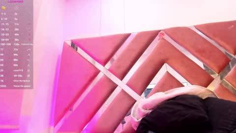 Jasmine online show from April 12, 11:13 am