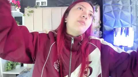 Mia online show from February 15, 12:48 pm