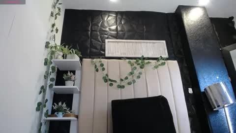 Snapshot of _johana18 chatting on January 14, 12:56 pm Mia online show from January 14, 12:56 pm