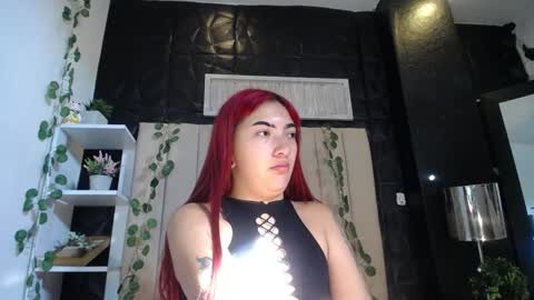 Snapshot of _johana18 chatting on February 4, 12:55 pm Mia online show from February 4, 12:55 pm