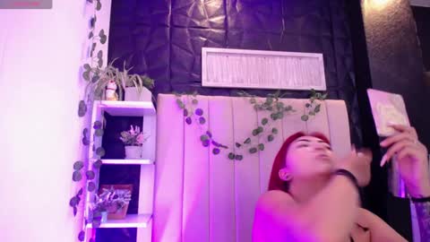 Snapshot of _johana18 chatting on January 20, 1:00 pm Mia online show from January 20, 1:00 pm