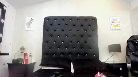 _johnson_alana online show from April 22, 12:57 pm