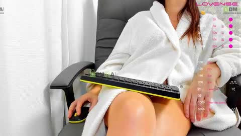 _justcallme_ online show from February 14, 9:21 pm