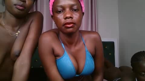 kaylee online show from March 15, 6:48 am