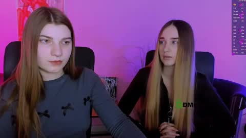 _kellykitten_ online show from December 3, 4:31 pm