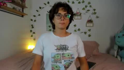 kelly online show from December 14, 11:10 pm