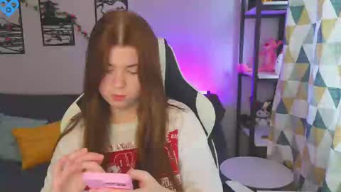 Snapshot of _kirieshka chatting on February 13, 6:41 am Molly online show from February 13, 6:41 am