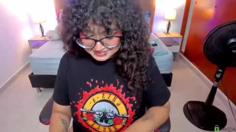 Snapshot of _lilly_miller chatting on September 19, 8:41 pm Liily online show from September 19, 8:41 pm